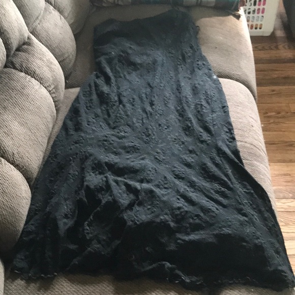 Black lace dress with flowers on it. Size small and color black - Picture 1 of 1